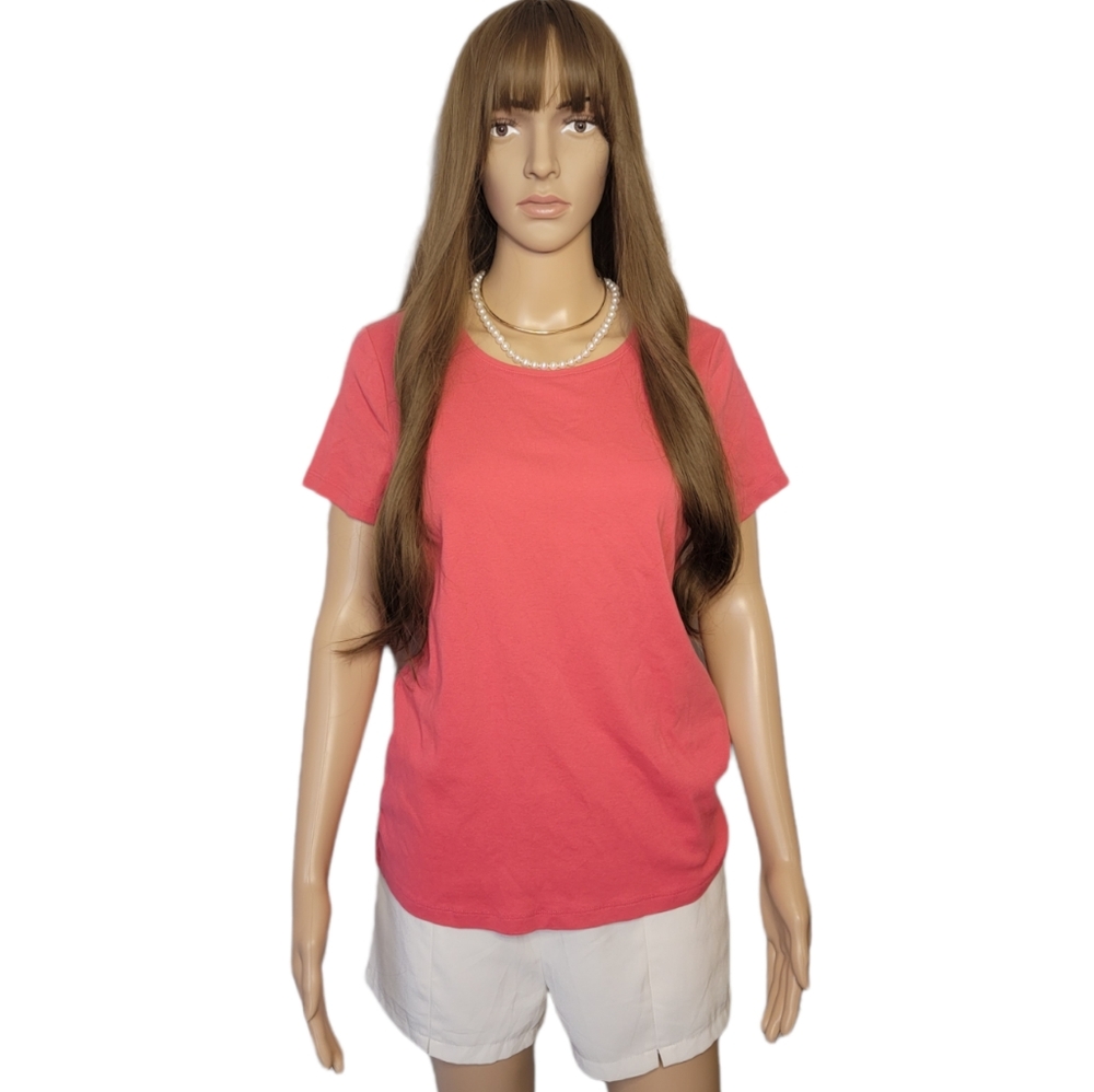 ST. JOHN'S BAY WOMEN'S TEE MEDIUM